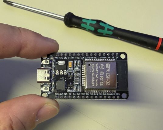 ESP32-Entwicklungsboard als Basis der DIY-Wetterstation eifel-wx